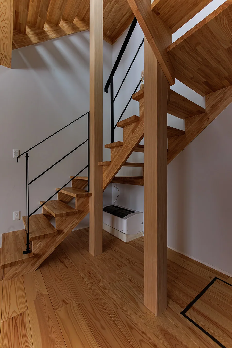 高気密高断熱だからこそできる床エアコンを用いた空調